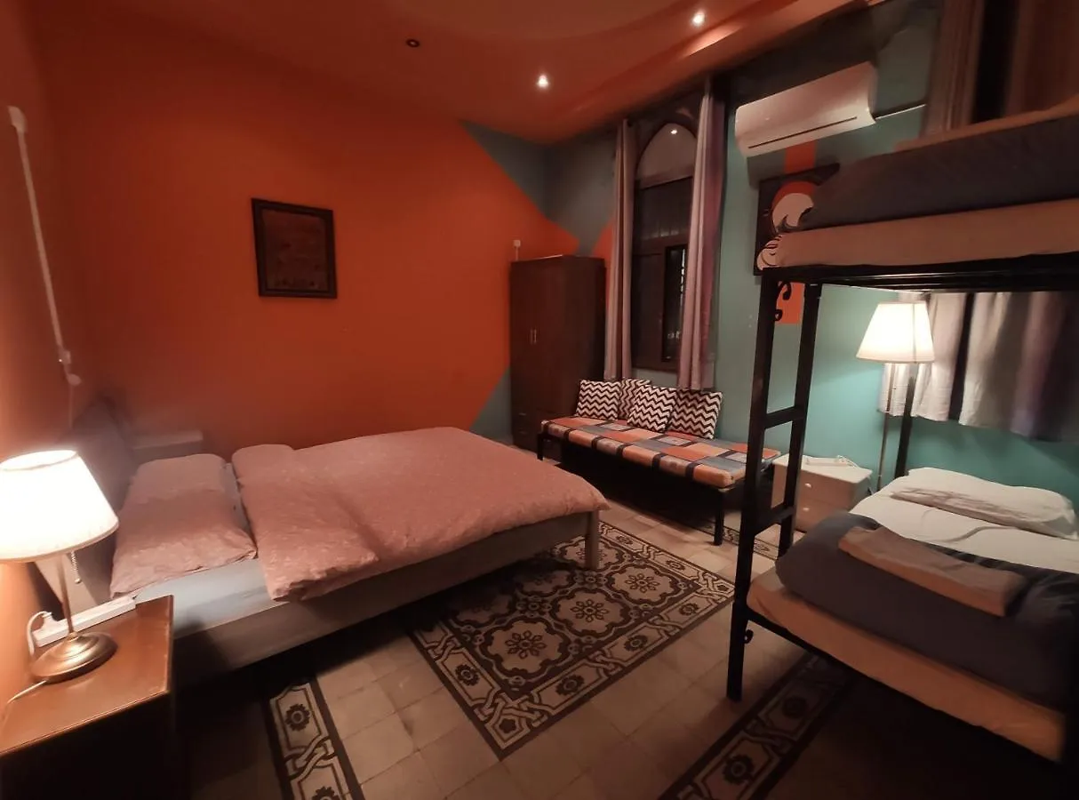 Nest House Haifa Albergue Hostal