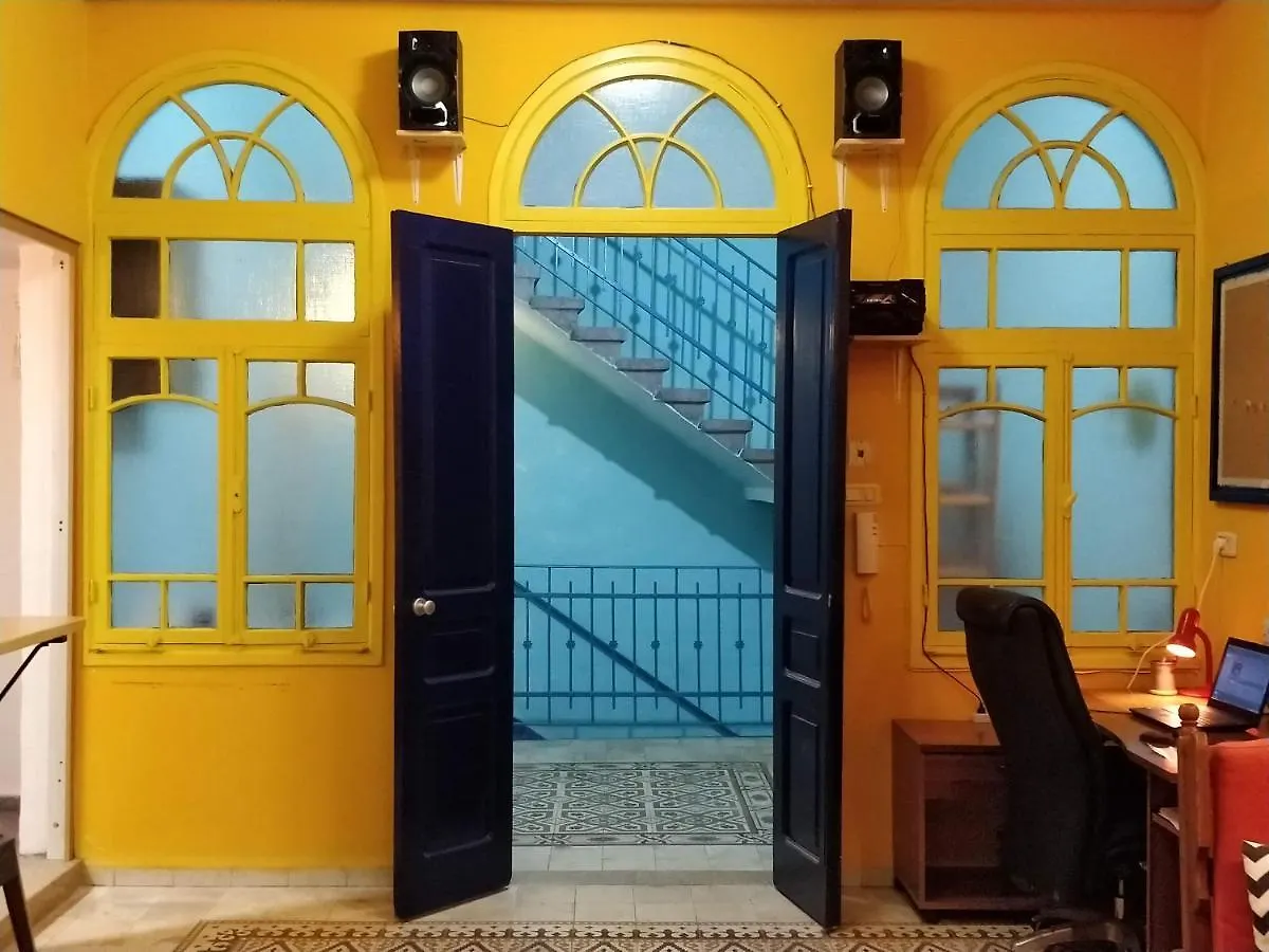 ホステル Nest House ハイファ