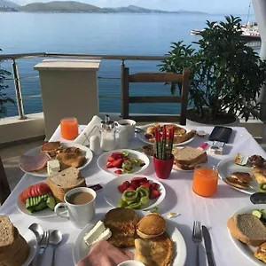 Titania Hotel Sarande